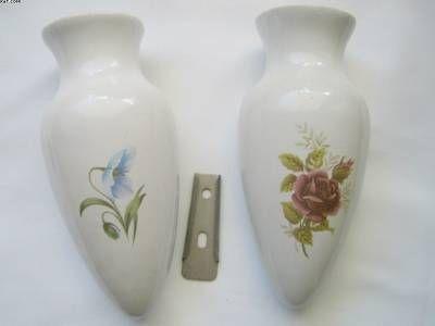 Blumenvase aus Porzellan mit verschiedenen Motiven  